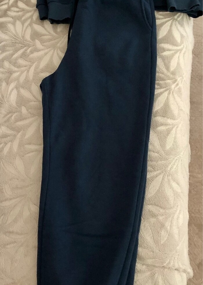 Oversize eşofman takımı - Görsel 3