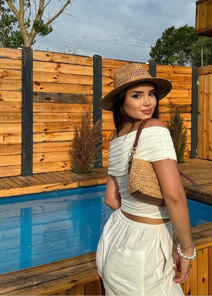 Sandy madonna yaka crop - Görsel 2