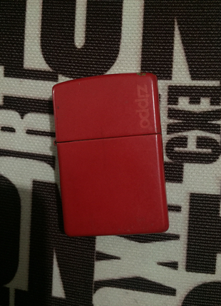 Zippo. 