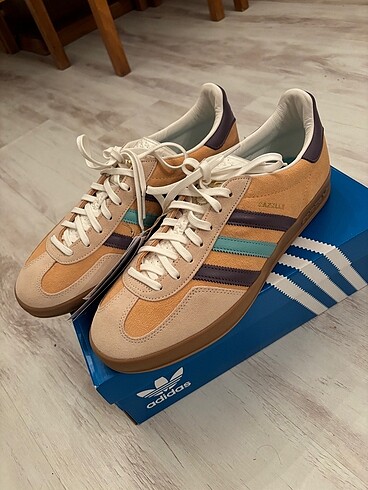 Adidas gazelle orijinal etiketli 0 ürün 46 numara