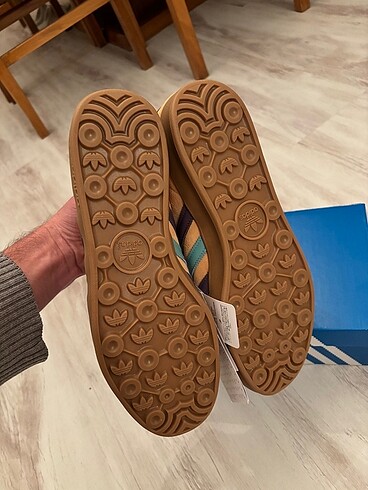 45 Beden camel Renk Adidas gazelle orijinal etiketli 0 ürün 46 numara