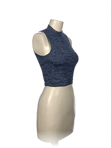 H&M H&M Bluz %70 İndirimli.