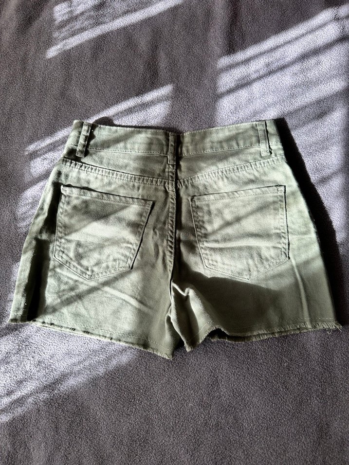 Haki Yeşil Mini Kadın Şort - Görsel 3