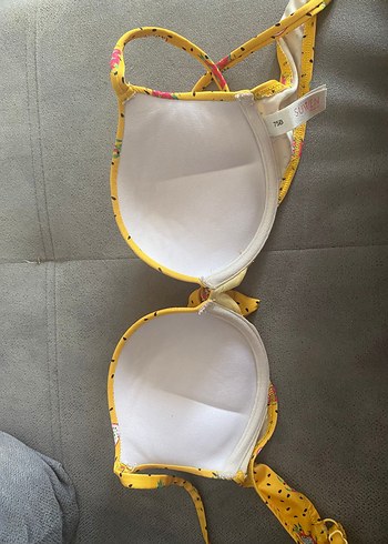 34 Beden Sarı Desenli Suwen Bikini Üstü