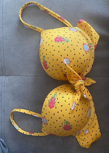 Sarı Desenli Suwen Bikini Üstü