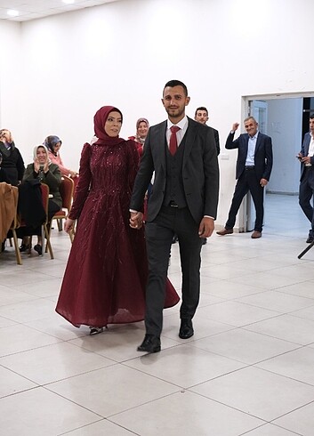 Nişan elbisesi 