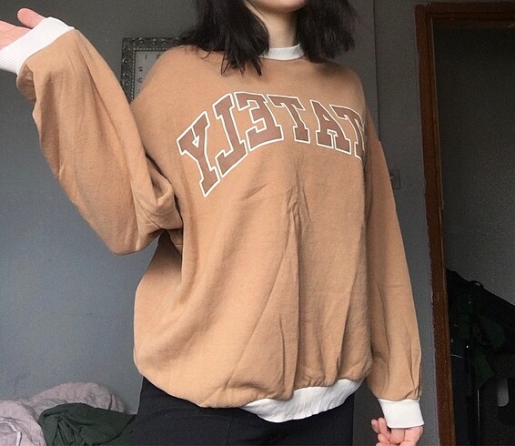sweatshirt