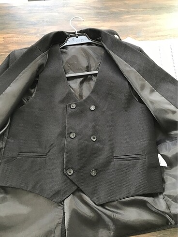 Tasarımcı Ceket,yelek,pantalon takım 1 defa giyildi 9-10 yaş