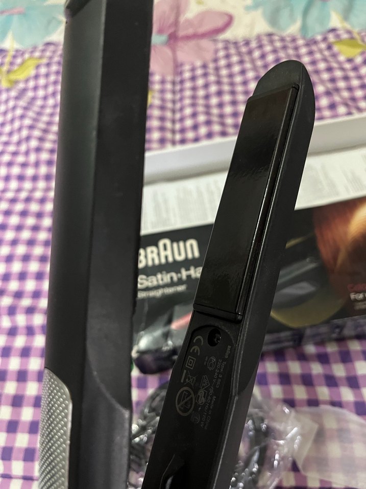 Braun Dijital Ekranlı Saç Düzleştirici - Görsel 3