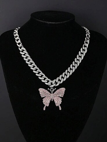 Pembe kelebekli chain kolye