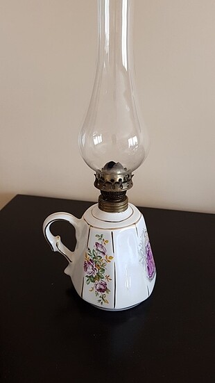 Eskilerden porselen gaz lambası