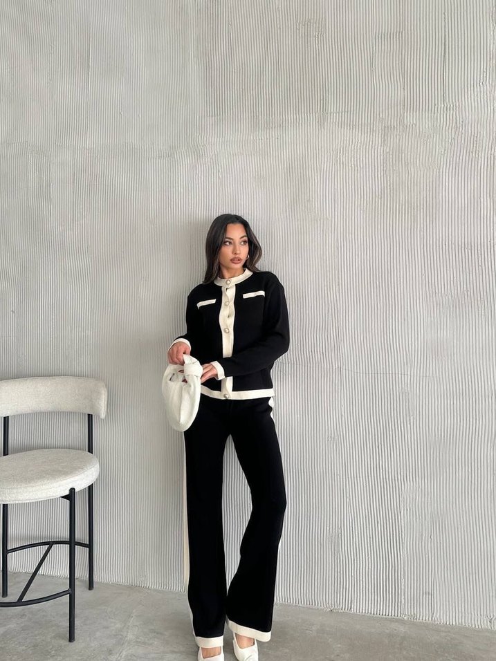 Düğmeli Siyah Kadın Takım Elbise - Görsel 2