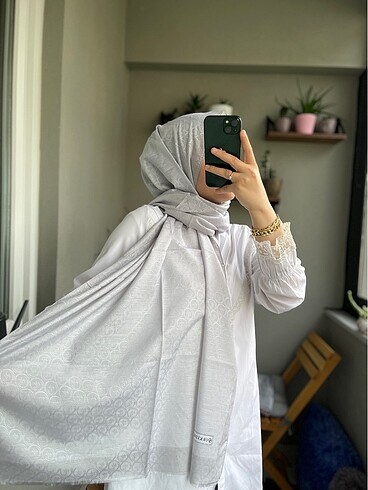 Diğer Orkide Monogram Şal