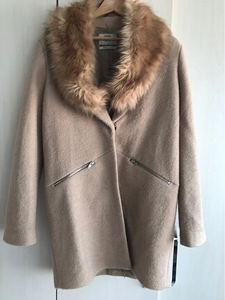 Bershka yakası kürklü
