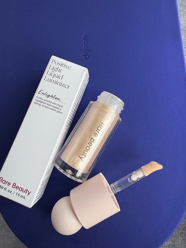 Rare Beauty highliter - Görsel 4