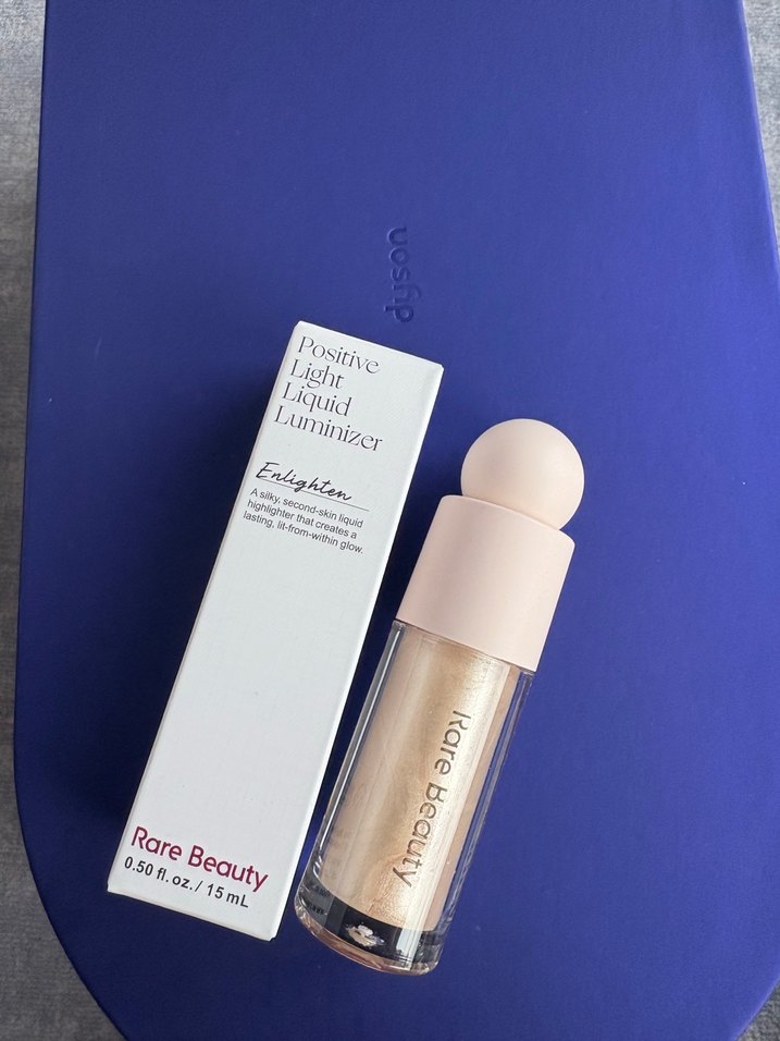 Rare Beauty highliter - Görsel 2