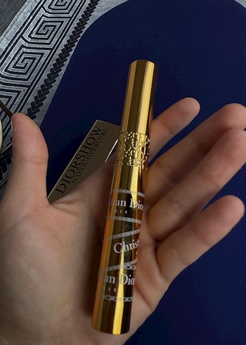 Dior Diorshow Iconic Overcurl Maskara 090 Altın - Görsel 3