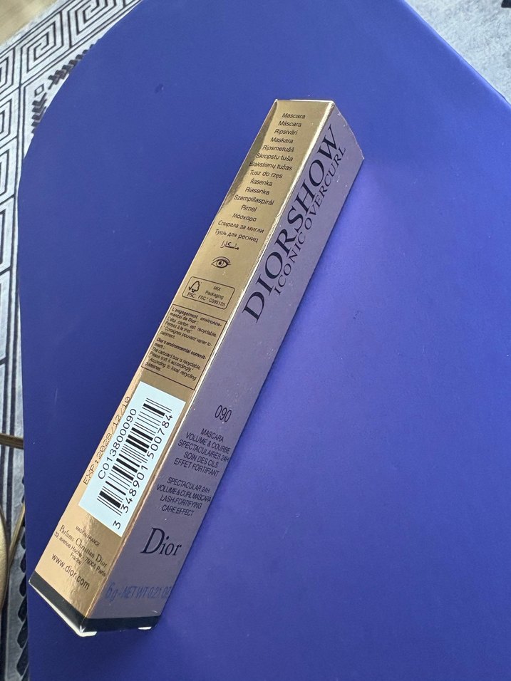 Dior Diorshow Iconic Overcurl Maskara 090 Altın - Görsel 5