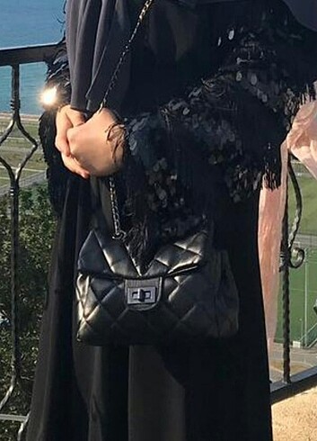 Siyah tesettür elbise