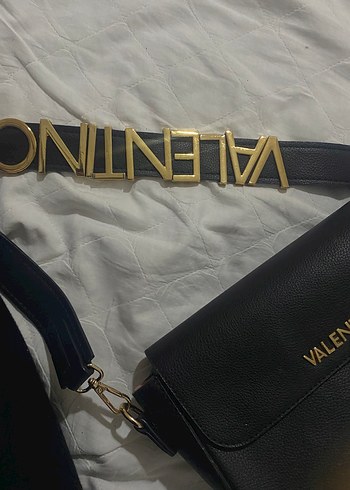 Beden Valentino Siyah Deri Kemerli Çanta