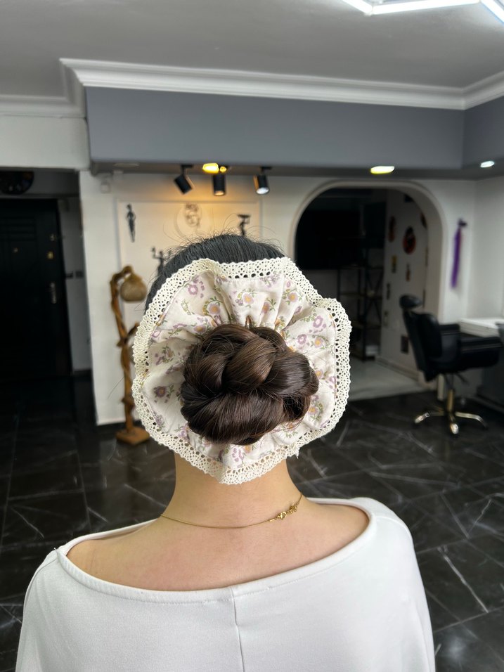 Romantik Çiçekli Dantel Saç Tokası — görsel 4/4