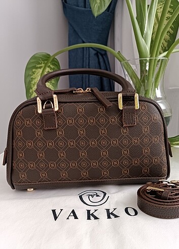 Vakko Vakko askılı çaprazdan ve el çantası 