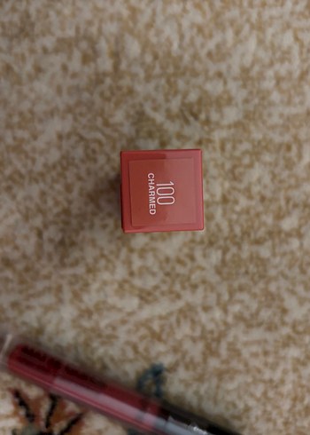 Maybelline 100 charmed Ruj - Görsel 2