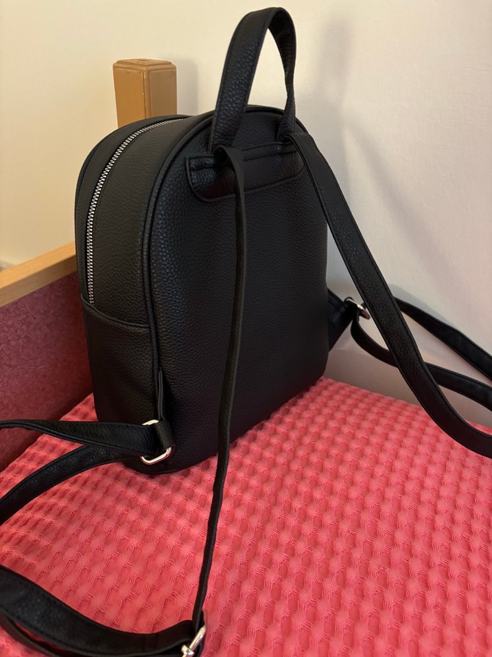 Pull&bear Siyah Deri Kadın Sırt Çantası - Görsel 2