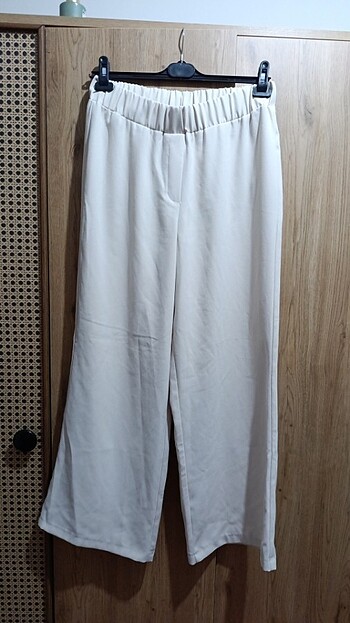 Beli lastikli pantolon