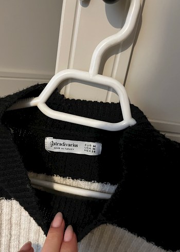 Kadın Siyah-Beyaz Çizgili Triko Kazak - Görsel 3