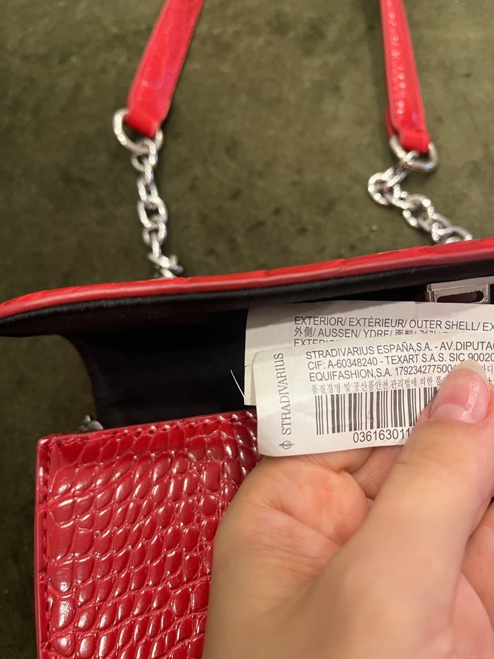 Kırmızı Zincir Detaylı Yılan Desenli Çanta - Görsel 5