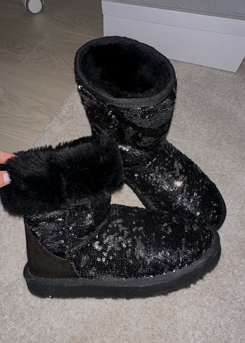Siyah Kürklü UGG