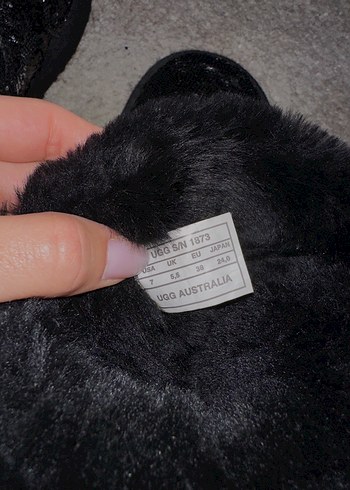 Ugg Siyah Kürklü UGG