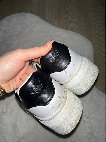 Guess spor ayakkabi