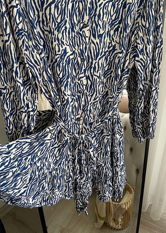 LC Waikiki mavi beyaz elbise - Görsel 2