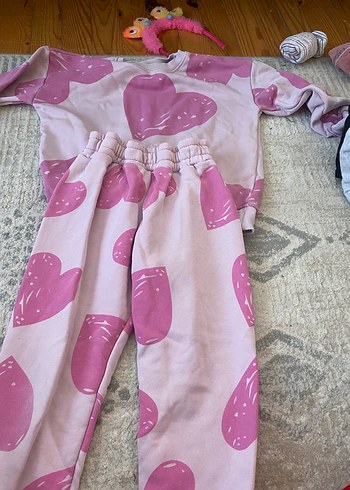 Pembe Baskılı Kız Sweatshirt ve Eşofman Takımı