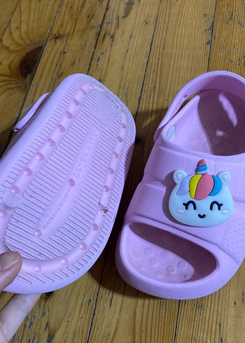 LC Waikiki Kız Çocuk Pembe Unicorn Tokalı Terlik