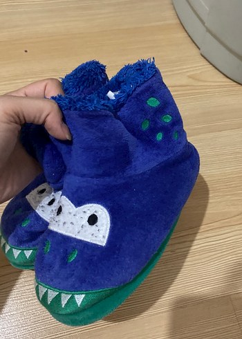 28 Beden Erkek Çocuk Renkli Yılan Desenli Sıcak Ev Terliği