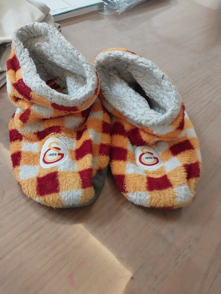 Kız Çocuk Renkli Kareli Sıcak Ev Patiği - Görsel 3