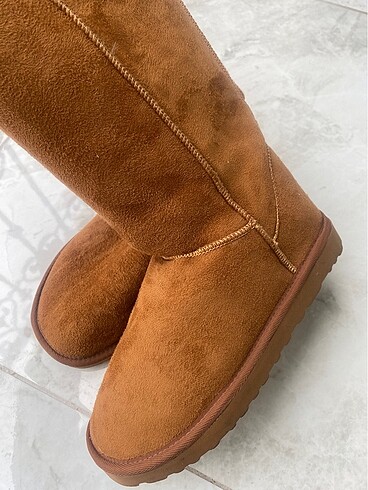 Ugg Ugg bot