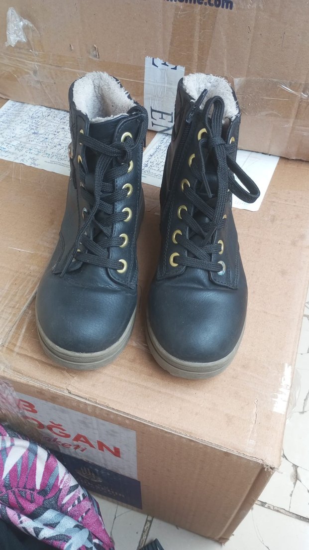 Kız Çocuk Siyah Kürklü Kauçuk Bot - Görsel 3