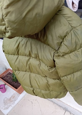 Yeşil Parlak Erkek Çocuk Kapitone Mont - Görsel 6