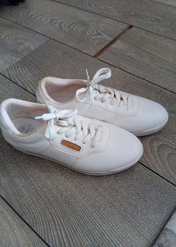 Beyaz Kadın Dolgu Topuk Spor Ayakkabı - Görsel 2