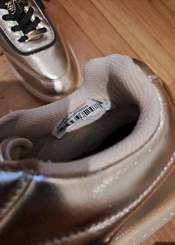 Metalik Altın Renkli Kadın Sneakers - Görsel 3