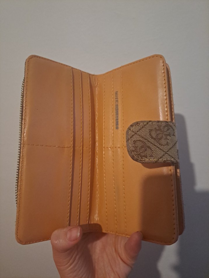 Orjinal Guess Kadın Cüzdanı - Görsel 3