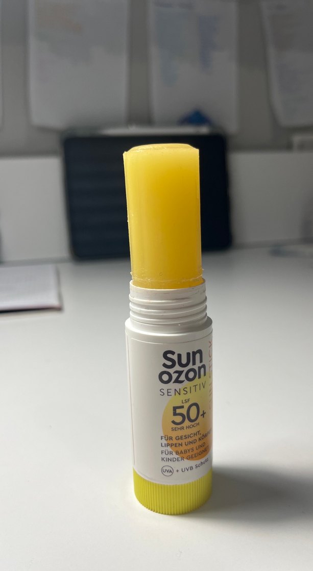 Sun Ozon SPF 50+ Hassas Güneş Stick - Görsel 3