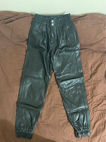 xs Beden BERSHKA DERİ PANTOLON