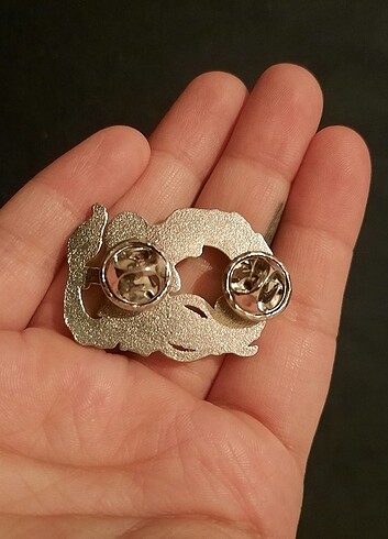 Ghibli ruhların kaçışı rozet pin - Görsel 5