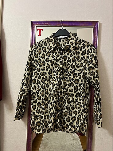 Zara keten leoparlı gömlek pantolon takım