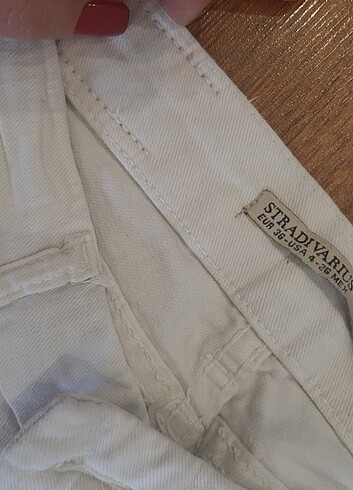 Stradivarius Kadın beyaz kot pantolon 